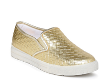 Women Shoes at 80% off (Puma, Catwalk, Roadster, Carlton London)