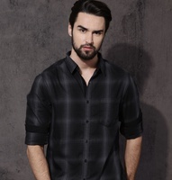 Roadsters clothing at min 50- 70% off