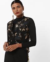 Ajio : Flat 50% off on women's jackets and shrugs starts at Rs.232. 